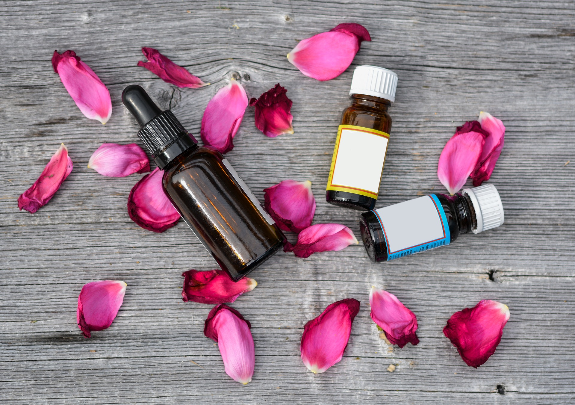 Poznáte olej z okvetných plátkov ruže?